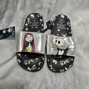 Nightmare Before Christmas Jack & Sally Womens 9 Silver Metallic Slide Sandals